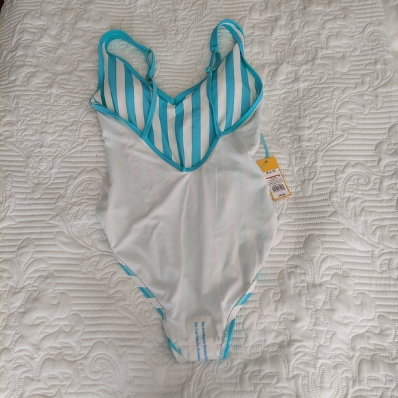 Kona Sol One Piece Striped Swimsuit - Picture 7 of 14